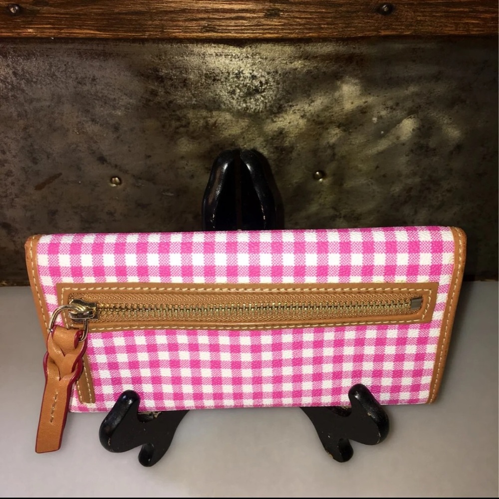 Dooney & Bourke Pink Gingham Continental Clutch - Picture 2 of 8
